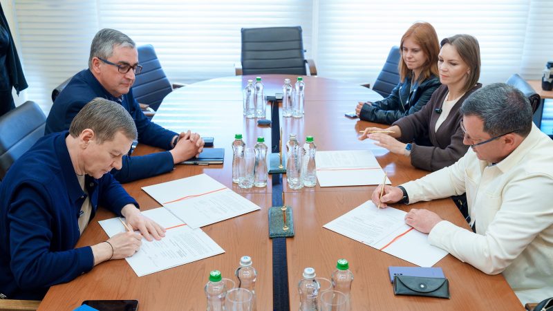 Спільна справа: Вінниця підписала меморандуми з бізнесом — працюємо над безбар’єрністю разом!