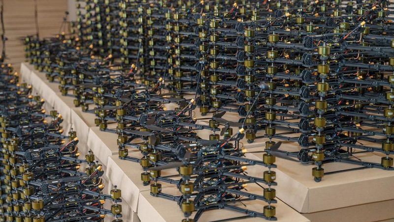 4000 FPV-дронів, півсотні автомобілів, РЕБи. Міжрегіональний координаційний гуманітарний штаб відзвітував про допомогу військовим за половину 2025 року