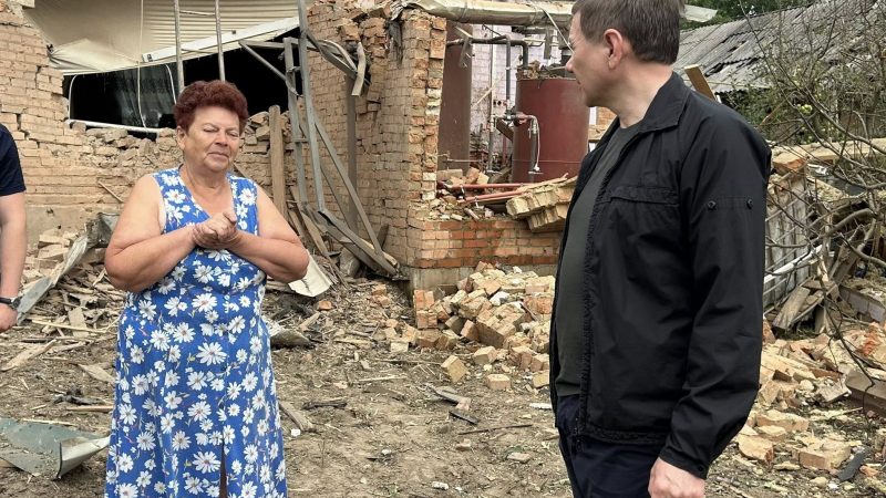 У Писарівці триває ліквідація наслідків падіння уламків «Шахеду»
