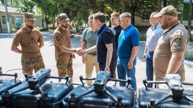 Міжрегіональний координаційний гуманітарний штаб передав дрони нового типу нацгвардійцям з «Червоної калини»