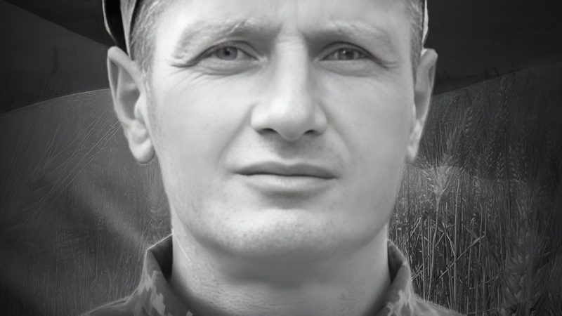 Сьогодні Вінниця проводжає в останню путь захисника України Олександра Печеня