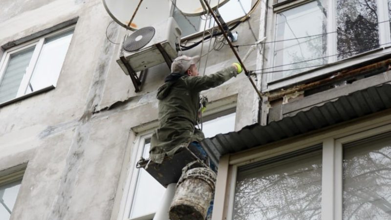 З ініціативи ОСББ, у Вінниці ремонтують міжпанельні шви багатоповерхівки
