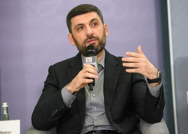 Російська прокуратура затвердила обвинувальне заключення проти Гройсмана та інших посадовців України