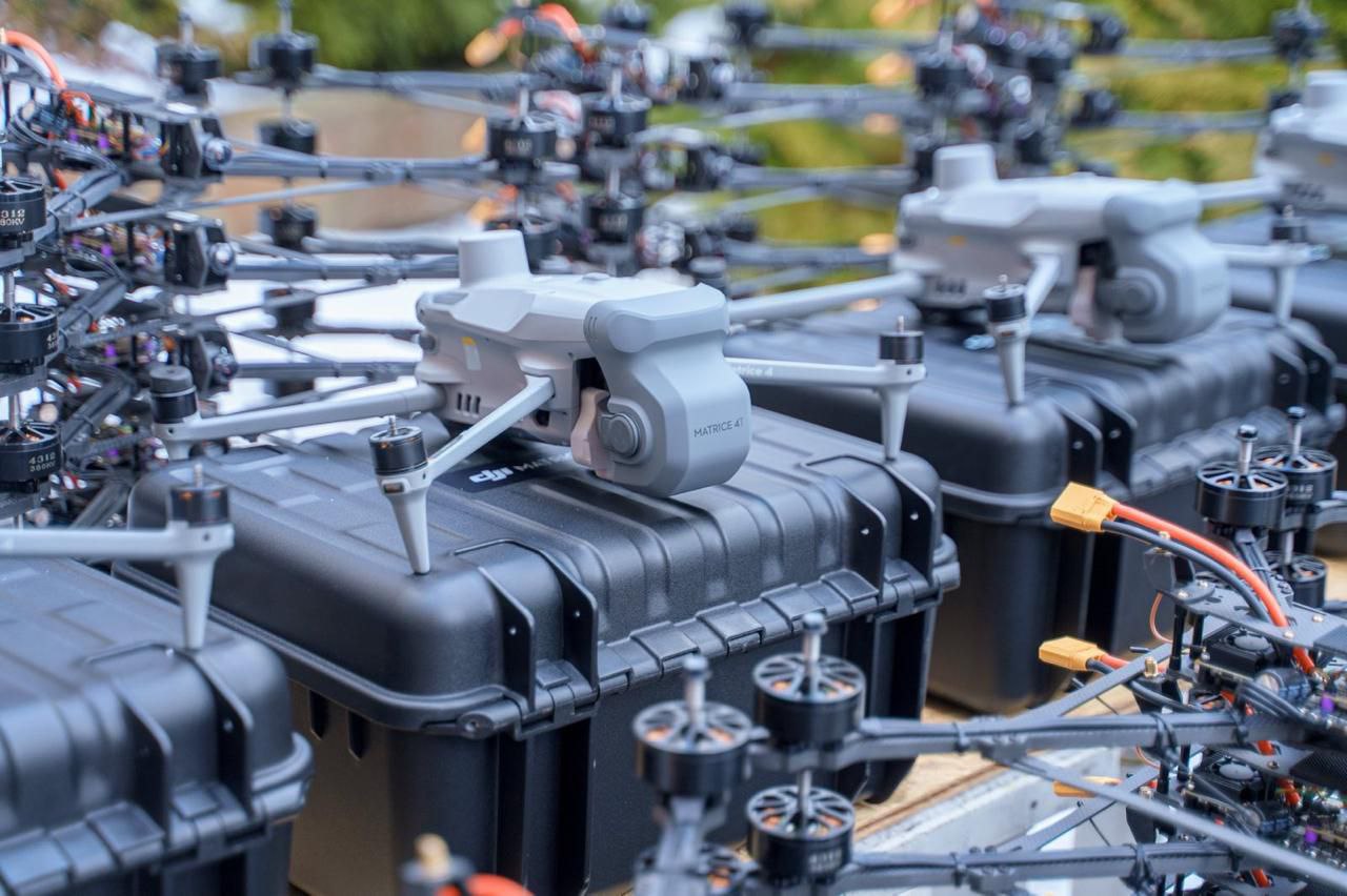 Ще 200 FPV-дронів та 5 Matrice 4T для «Артану»: Міжрегіональний координаційний гуманітарний штаб продовжує підтримувати військових