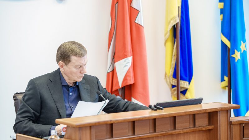 У старостинських округах встановлюють інвертори та акумулятори для забезпечення роботи артезіанських свердловин