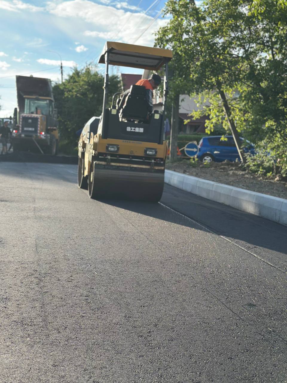 На провулку Костя Широцького у Вінниці завершили ремонт проїзду та укріплення схилу