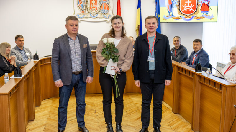 Син-первісток на День міста: родину Клименків із Вінниці привітали від громади