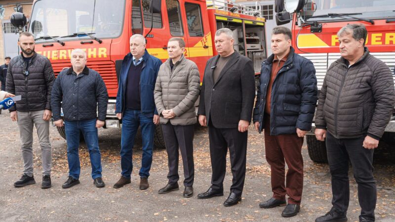 Дві громади Вінниччини отримали пожежні автомобілі з Карлсруе