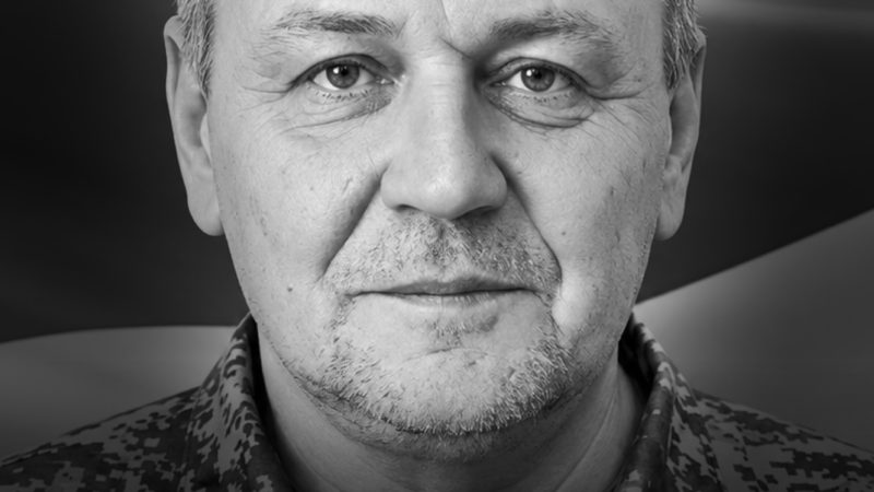 Вінничани попрощаються з загиблим на Донеччині старшим сержантом Геннадієм Тертичним