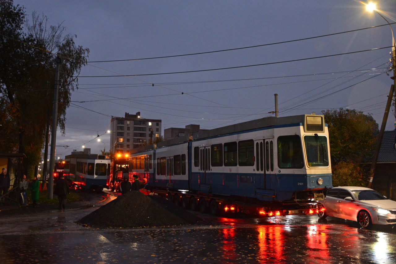 Друга пара Tram 2000 прибула до Вінниці: у вагонах заводська низькопідлогова секція
